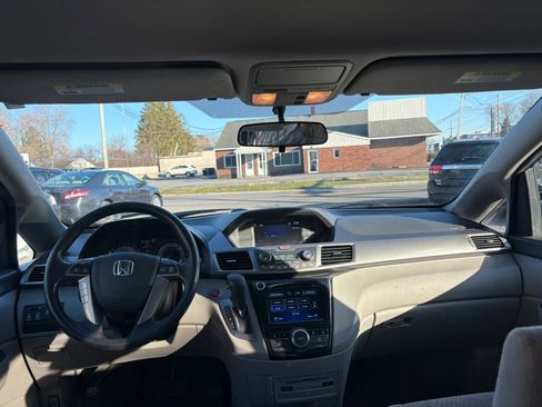Used 2016 Honda Odyssey SE image 17