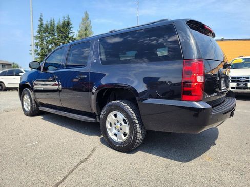 Used 2013 Chevrolet Suburban LT w/ Luxury Package AWD/4WD image 9