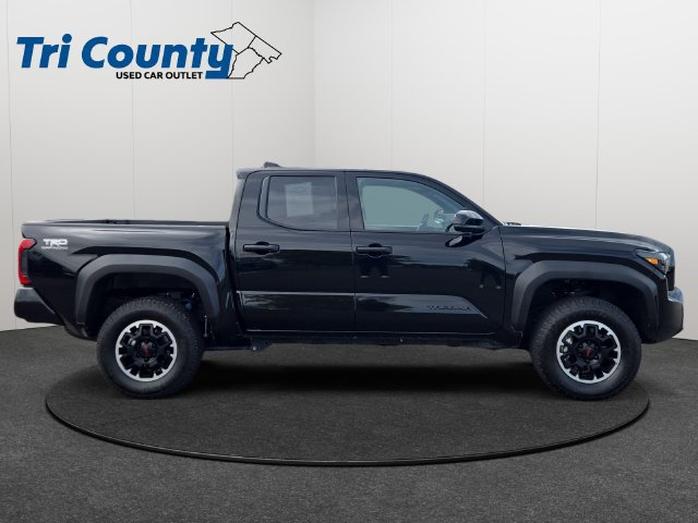 Certified 2026 Toyota Tacoma TRD Off-Road AWD/4WD image 9