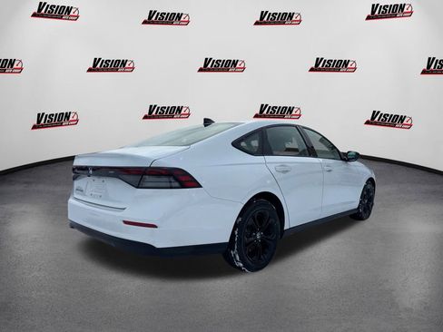 Used 2025 Honda Accord SE image 5