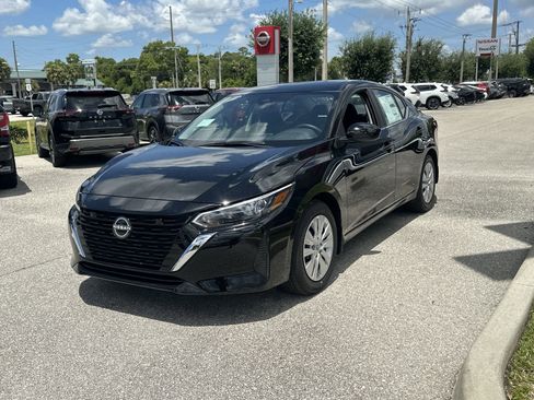 New 2025 Nissan Sentra S image 3