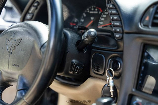 Used 2001 Chevrolet Corvette Convertible w/ Preferred Equipment Group2 RWD image 51