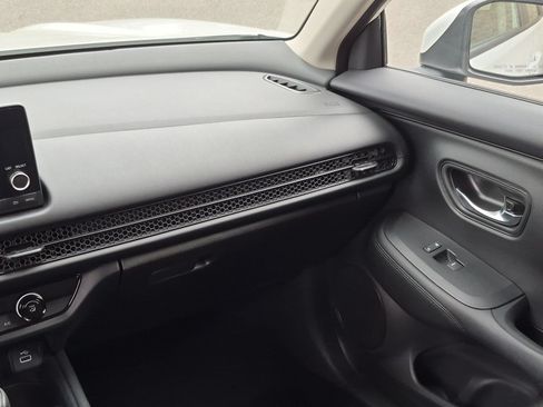 Used 2024 Honda HR-V LX image 30