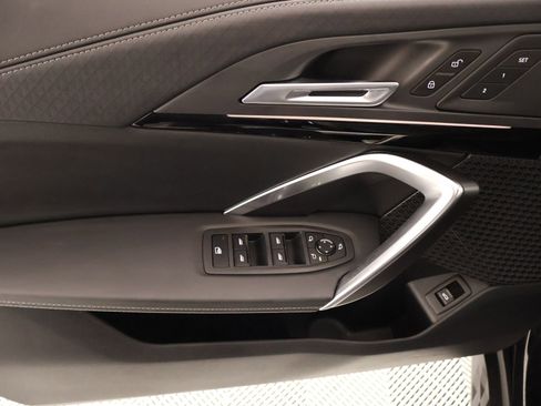 Used 2025 BMW X2 xDrive28i image 17