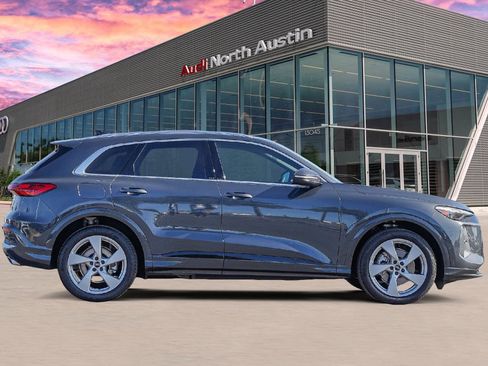 New 2025 Audi Q5 Prestige image 3