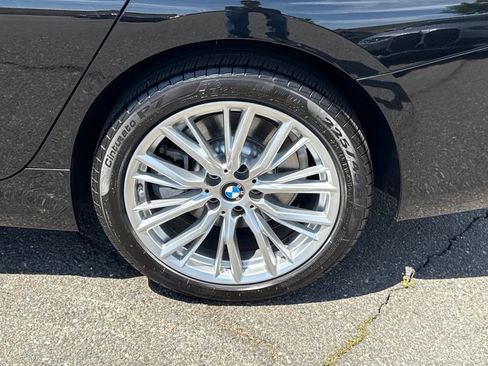 Used 2023 BMW 330i Sedan w/ Premium Package RWD image 10