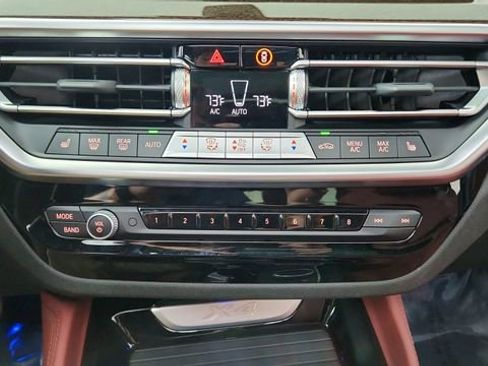 Used 2025 BMW X4 xDrive30i w/ Premium Package image 50