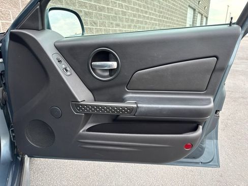 Used 2006 Pontiac Grand Prix w/ Security Package FWD image 24