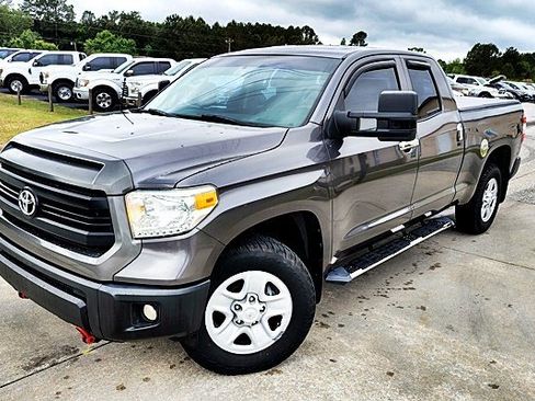 Used 2015 Toyota Tundra SR w/ Tow Package RWD image 3