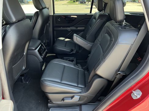 New 2025 Lincoln Aviator Reserve w/ Jet Appearance Package image 27