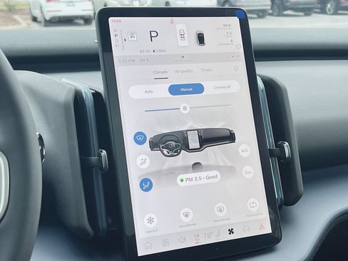 New 2026 Volvo EX30 Plus w/ Protection Package Premier image 21