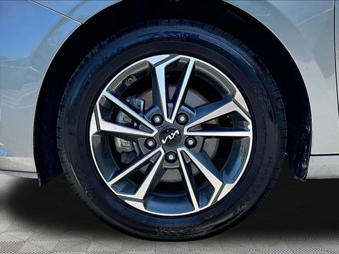Used 2024 Kia Forte LXS FWD image 33