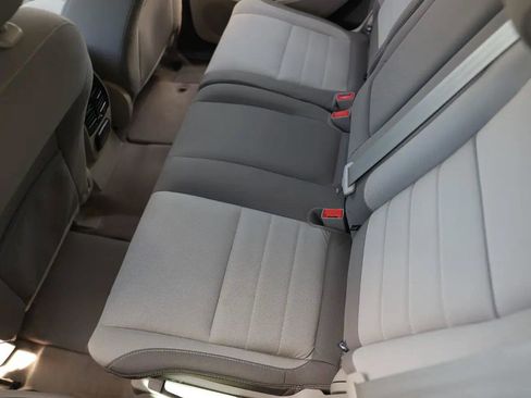 Used 2013 Ford C-MAX SE image 10