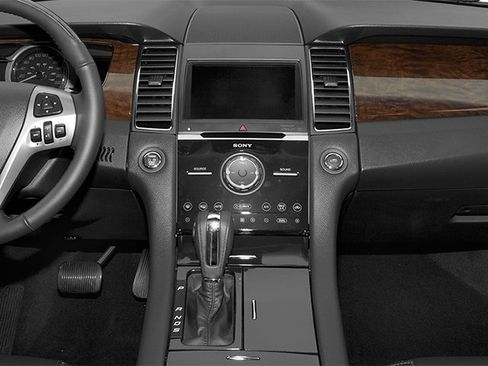 Used 2013 Ford Taurus Limited FWD image 10