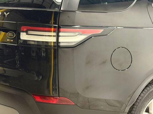 Used 2019 Land Rover Discovery SE image 10