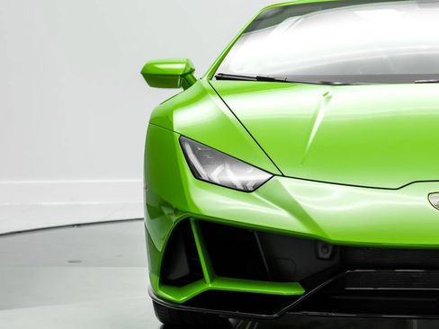 Used 2024 Lamborghini Huracan EVO AWD/4WD image 39