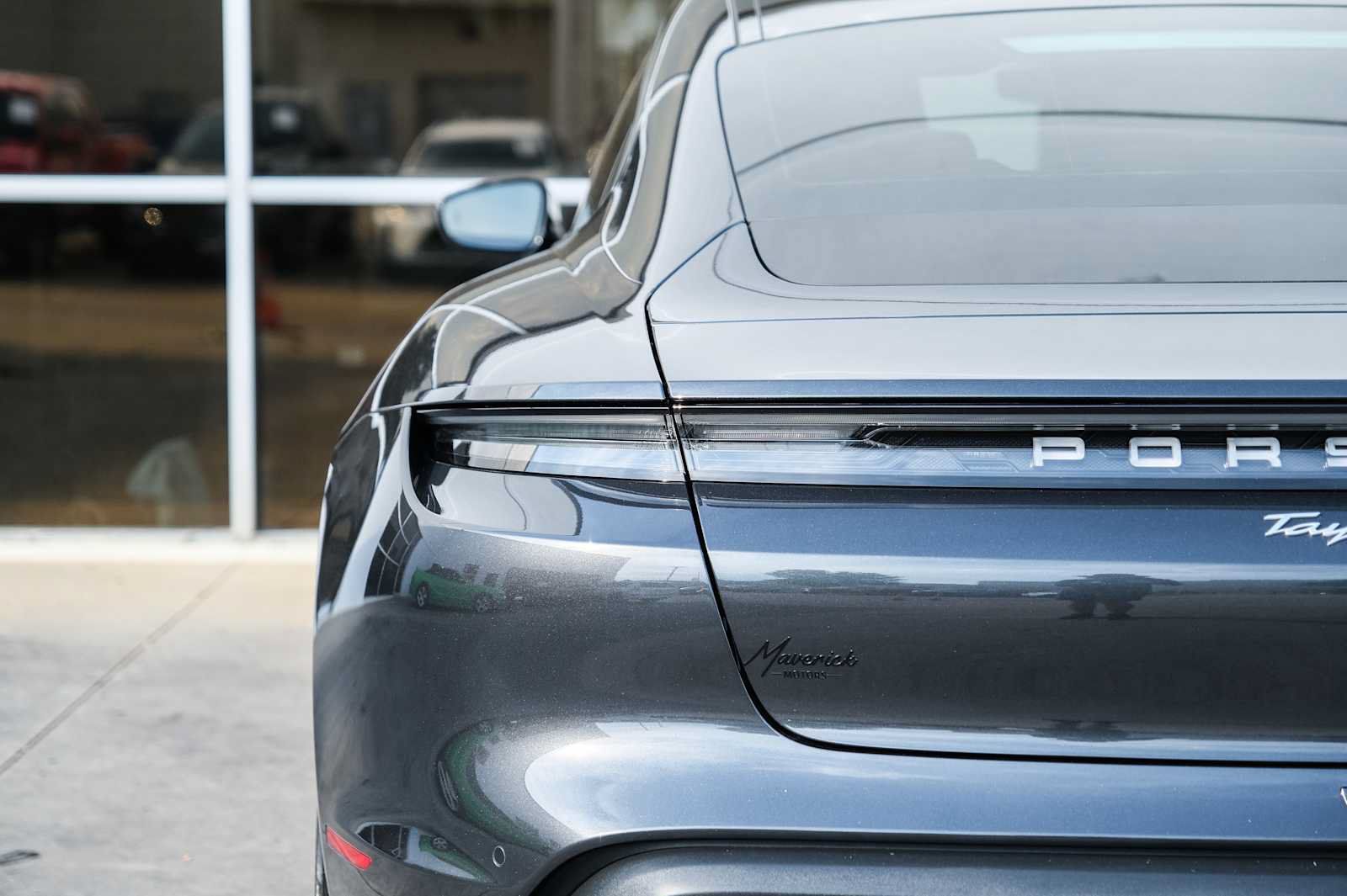 Used 2023 Porsche Taycan RWD image 11