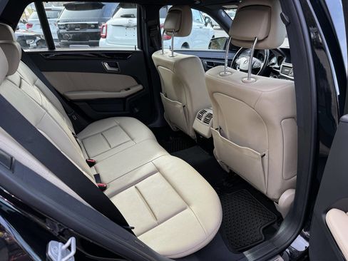Used 2011 Mercedes-Benz E 350 4MATIC Wagon image 14