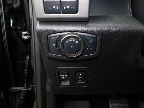 Used 2020 Ford F150 Raptor w/ Equipment Group 802A Luxury image 22