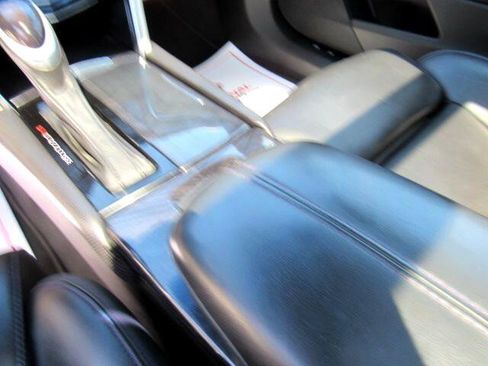 Used 2014 Cadillac XTS Platinum image 32