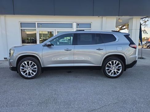 New 2026 GMC Acadia Denali w/ Super Cruise Package image 4