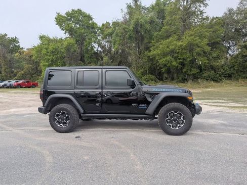 Used 2023 Jeep Wrangler Unlimited Rubicon 4xe image 2