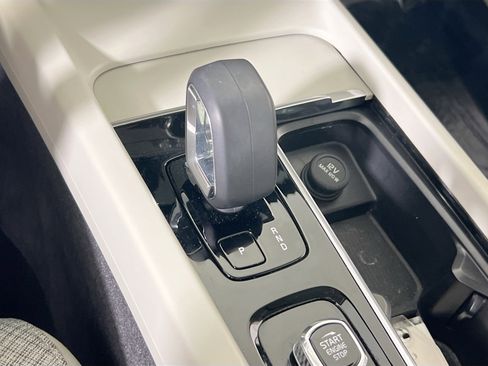 Used 2023 Volvo S60 B5 Core w/ Protection Package Premier image 17