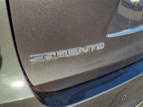 Used 2019 Kia Sorento EX image 22