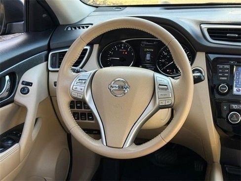 Used 2015 Nissan Rogue SL w/ SL Premium Package image 13