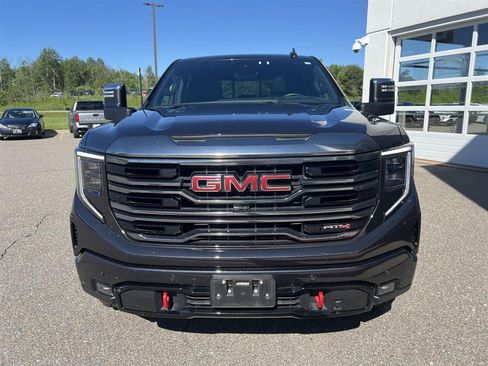 Used 2024 GMC Sierra 1500 AT4 w/ Technology Package AWD/4WD image 20