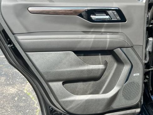 New 2026 Chevrolet Tahoe Premier w/ Sun And Tow Package AWD/4WD image 40