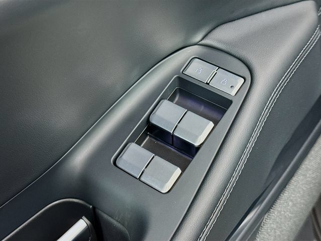 Used 2025 Lincoln Navigator Reserve AWD/4WD image 18