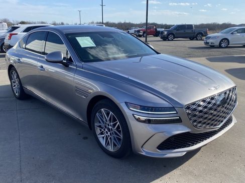 Used 2025 Genesis G80 2.5T image 7