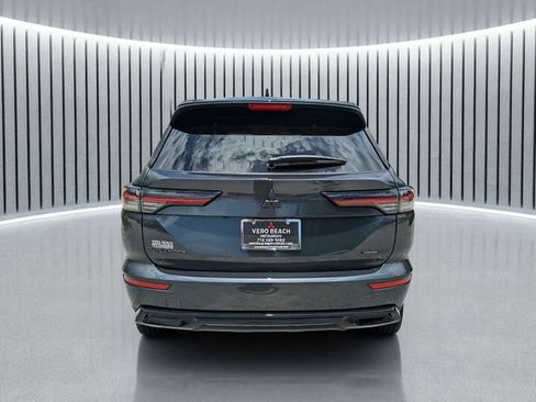 New 2026 Mitsubishi Outlander LE FWD image 5