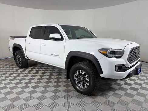Used 2023 Toyota Tacoma TRD Off-Road image 1