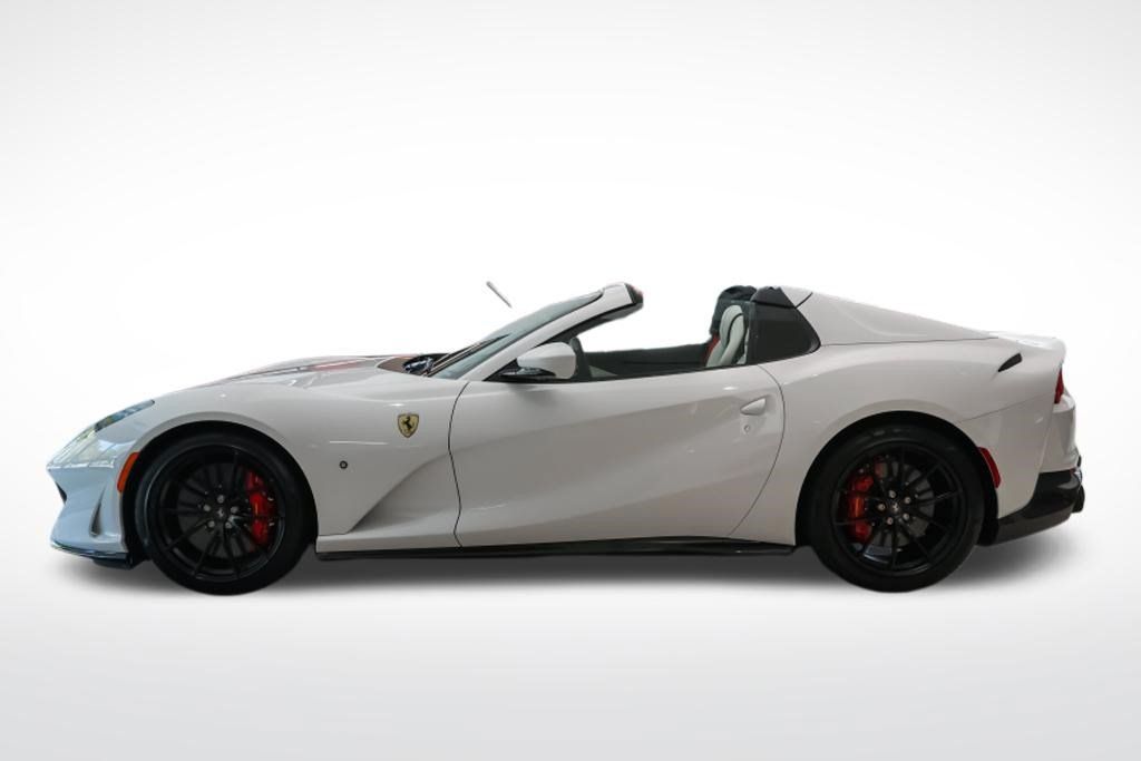 Used 2023 Ferrari 812 GTS RWD image 2