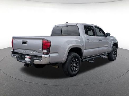 Used 2021 Toyota Tacoma SR5 RWD image 4