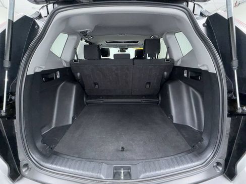 Used 2019 Honda CR-V EX image 16