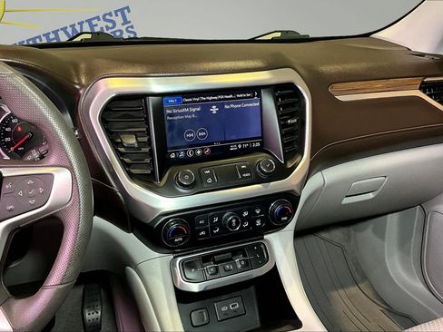Used 2022 GMC Acadia SLE FWD image 10