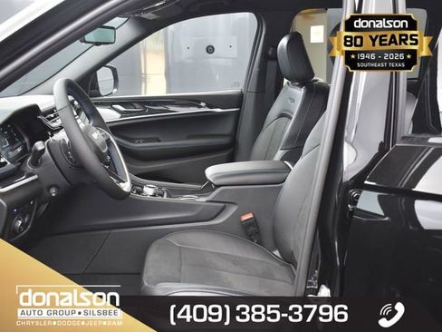 New 2024 Jeep Grand Cherokee Trailhawk w/ Advanced Protech Group II image 20