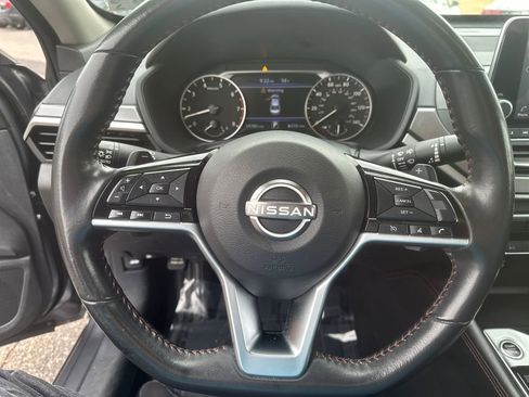 Used 2024 Nissan Altima 2.5 SR image 13