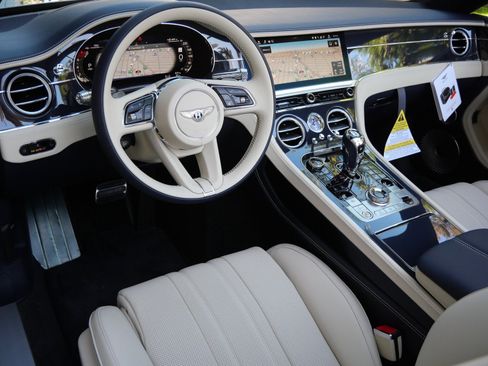 New 2026 Bentley Continental GTC image 2