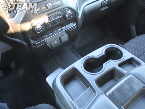 Used 2021 Chevrolet Silverado 1500 Custom Trail Boss image 17