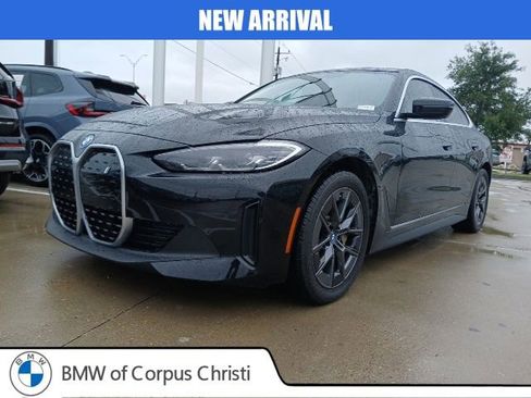 Used 2023 BMW i4 eDrive35 RWD image 3