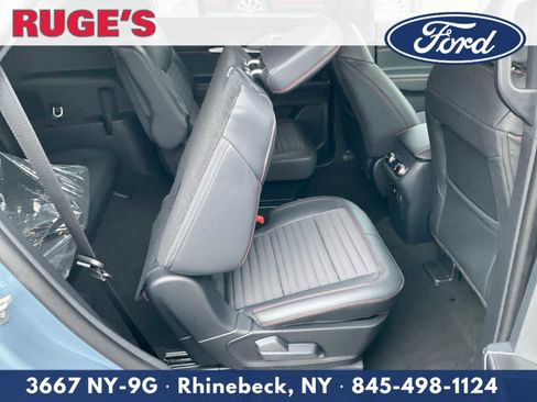 New 2026 Ford Explorer ST-Line w/ ST-Line Street Pack image 13