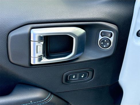 Used 2021 Jeep Wrangler Unlimited Rubicon 4xe image 19