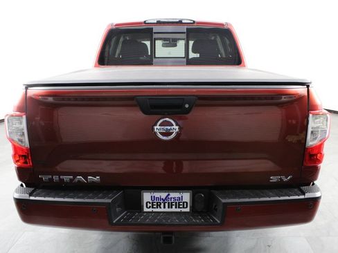 Used 2017 Nissan Titan SV RWD image 10