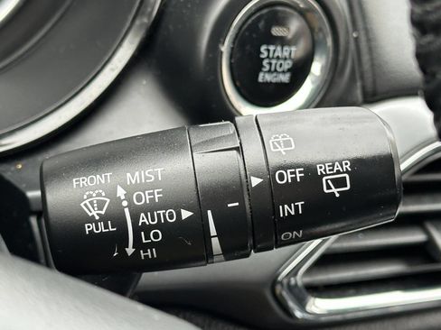 Used 2018 MAZDA CX-9 Touring image 40