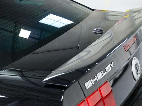 Used 2007 Ford Mustang Shelby GT500 RWD image 39