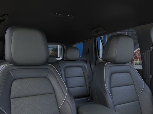 New 2026 Chevrolet Equinox LT w/ Convenience Package II FWD image 24